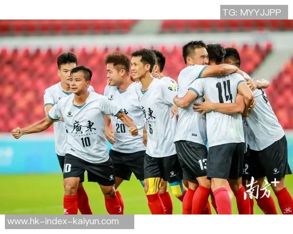 足球比赛需要多少名球员参与才能展现真正的竞技魅力与团队协作精神