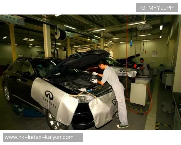 选择适合你的塑胶场地足球鞋提升球场表现的全方位指南